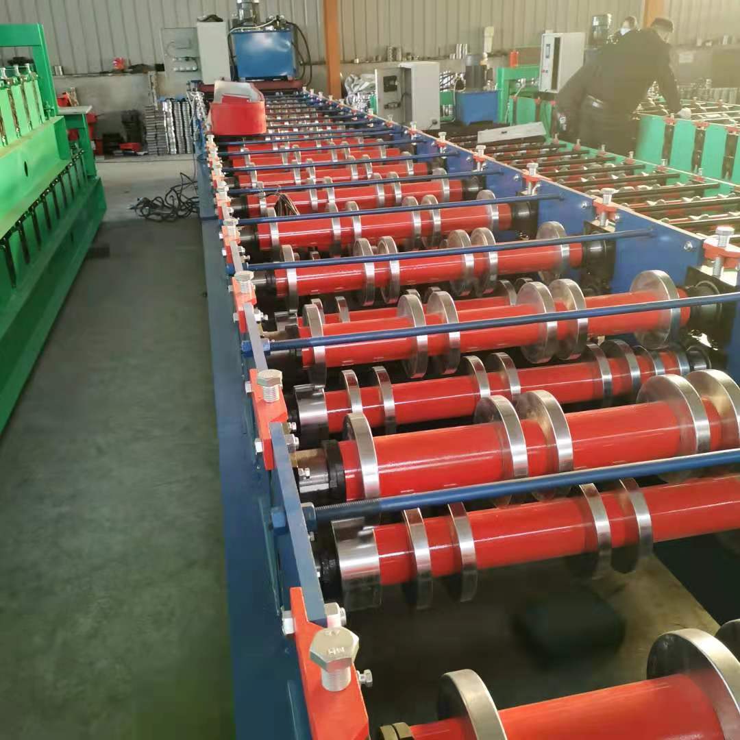 High-quality floor deck roll forming machine