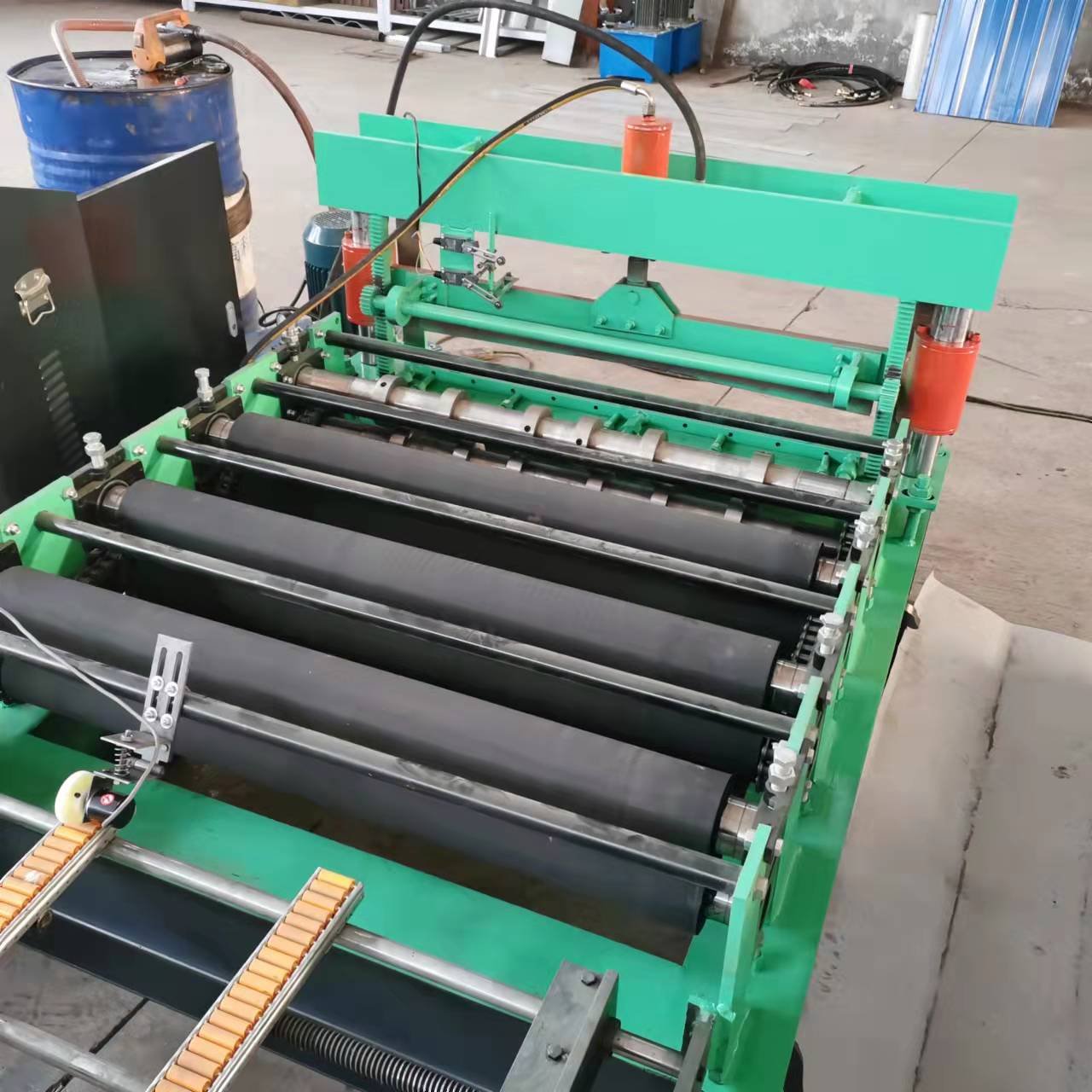 Safe steel coil slitting machine