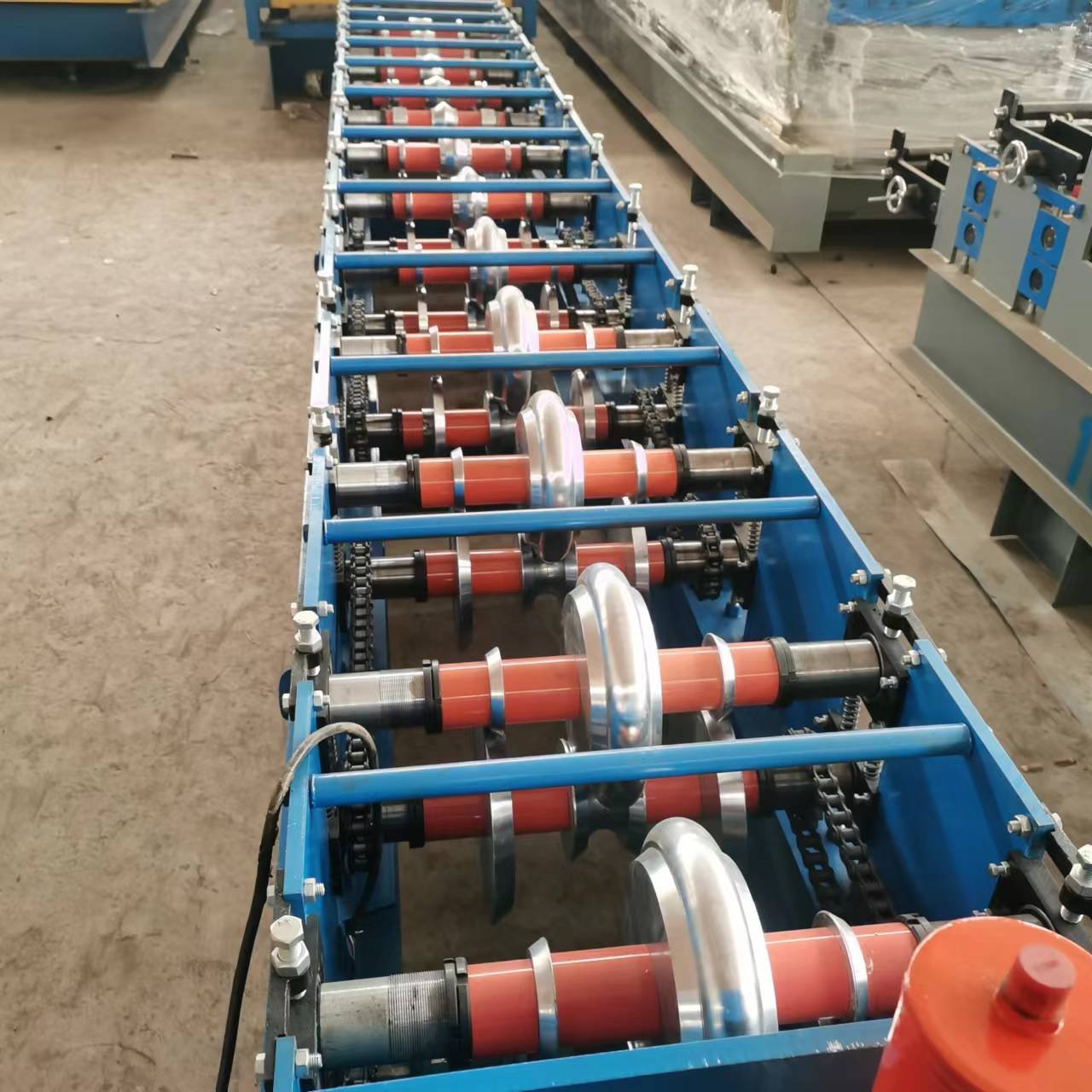 Ridge capping roof tile roll forming machine