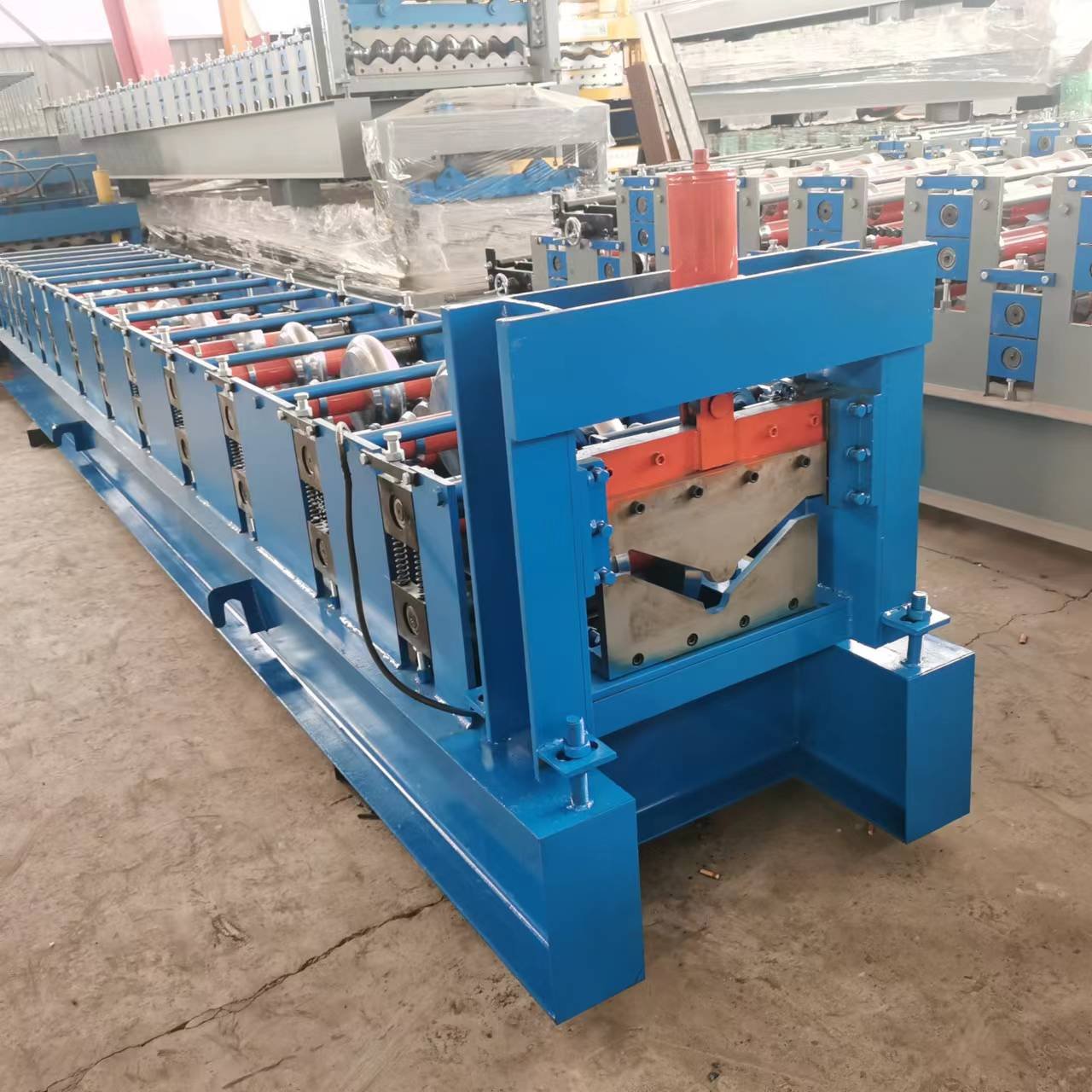 Glazed tile gap ridge roll forming machine