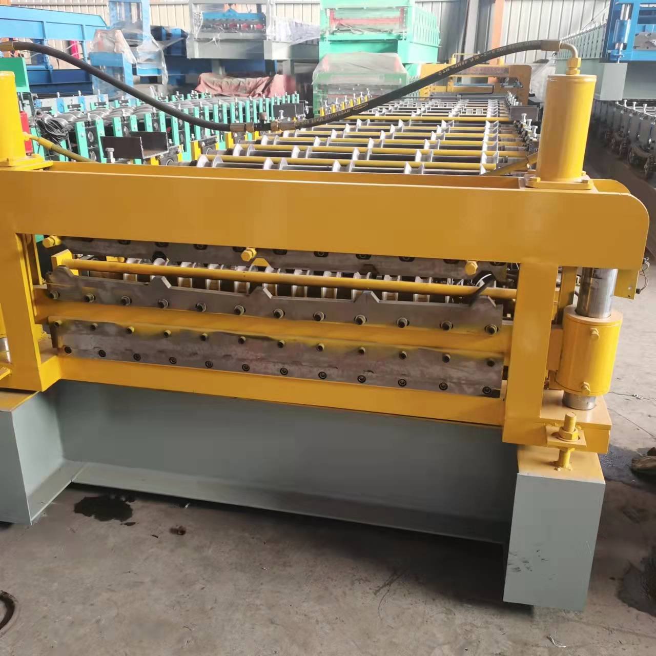 Hot sale R panel double layer roofing sheet machine