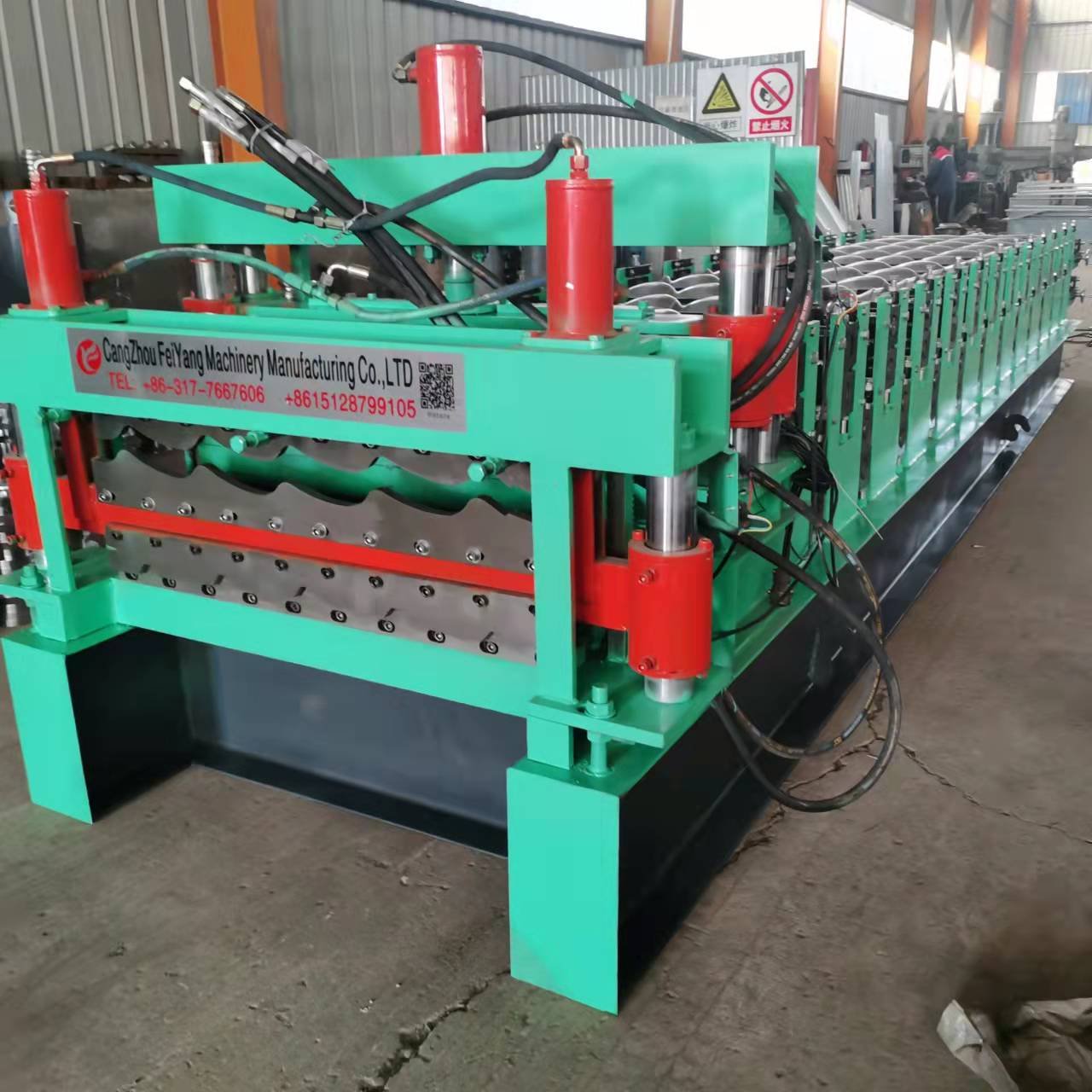 TR4 TR5 metal roof tile making machine on sale